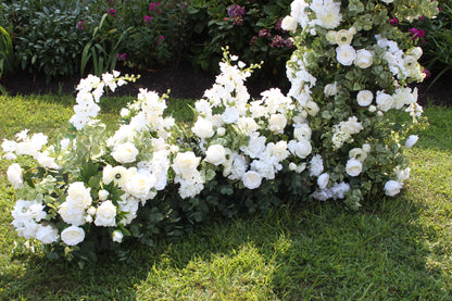 The Leora Aisle Flowers